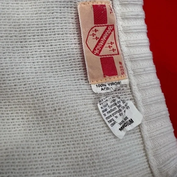 Vintage V-neck From The King Kod Brand with Red and Blue Stripes Size Medium - Picture 5 of 6